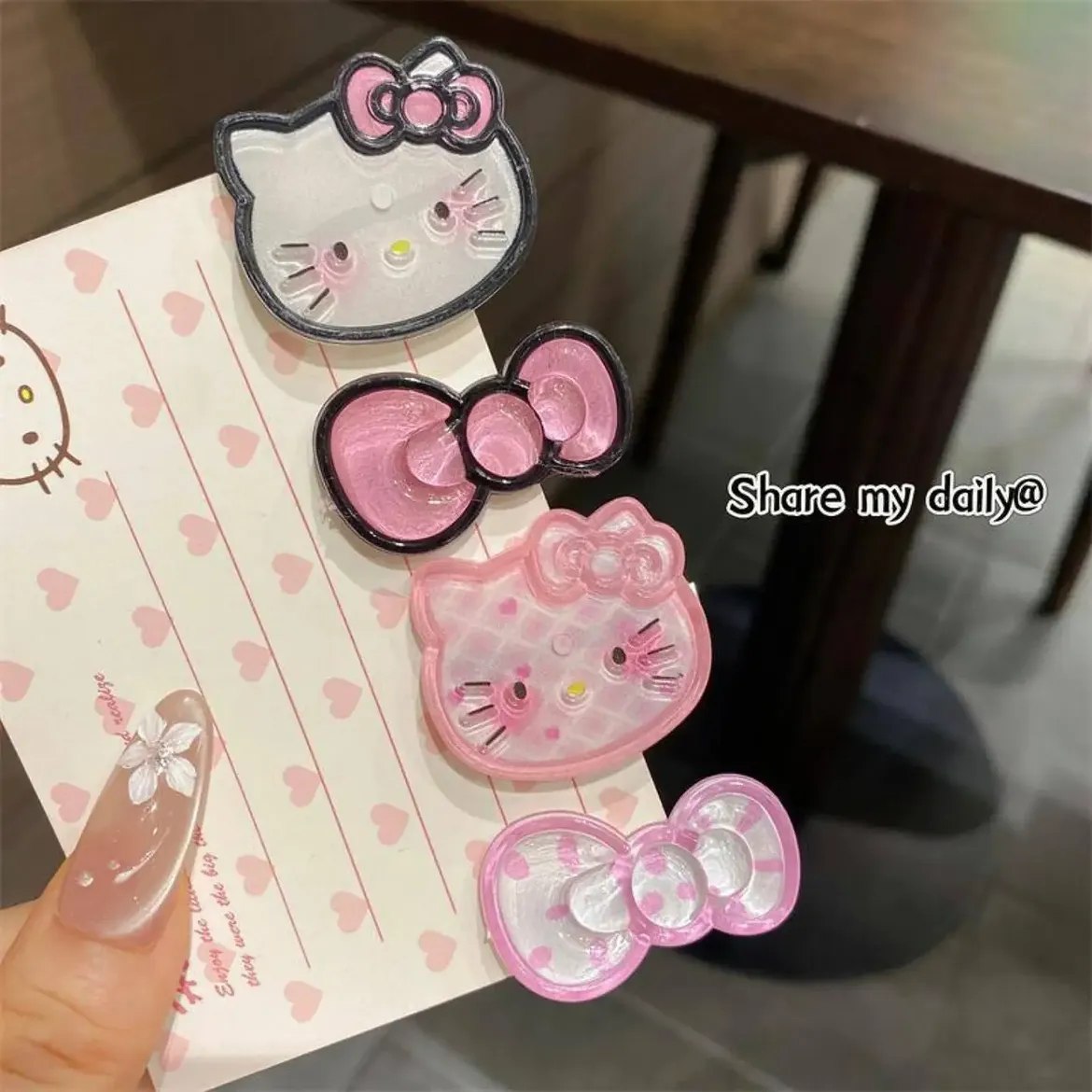 شكالات شعرهيلو كيتي 🎀✨