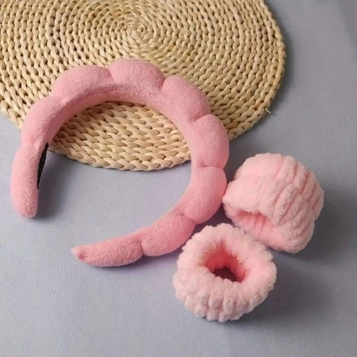طوك سكن كير مع معصم 😭🎀❕
