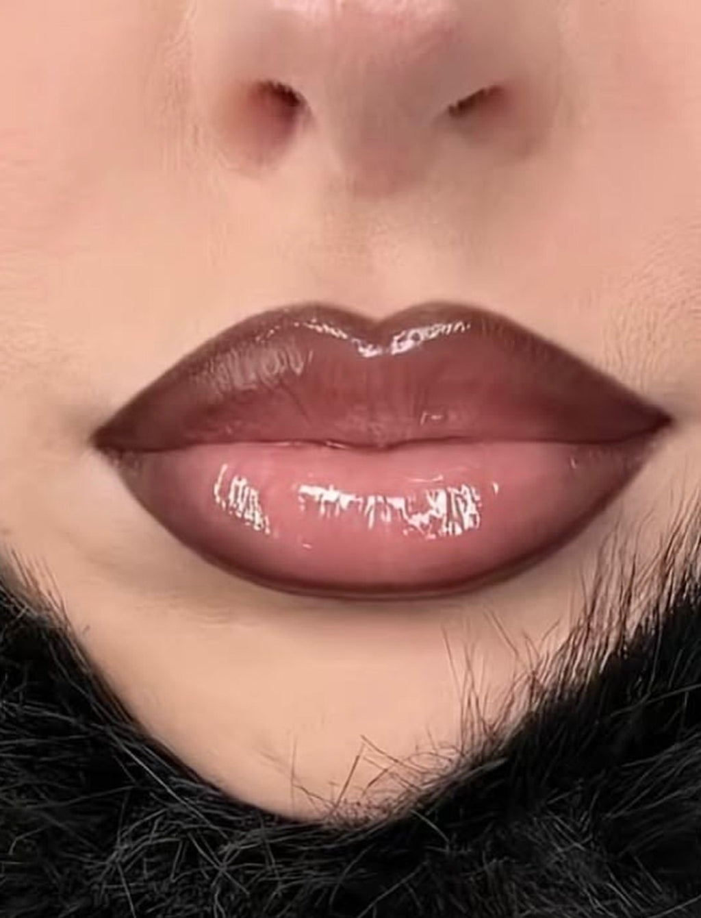 ⁨ 💋🍓✨ تحديد شفاه تنتي Rose Berry 🎀