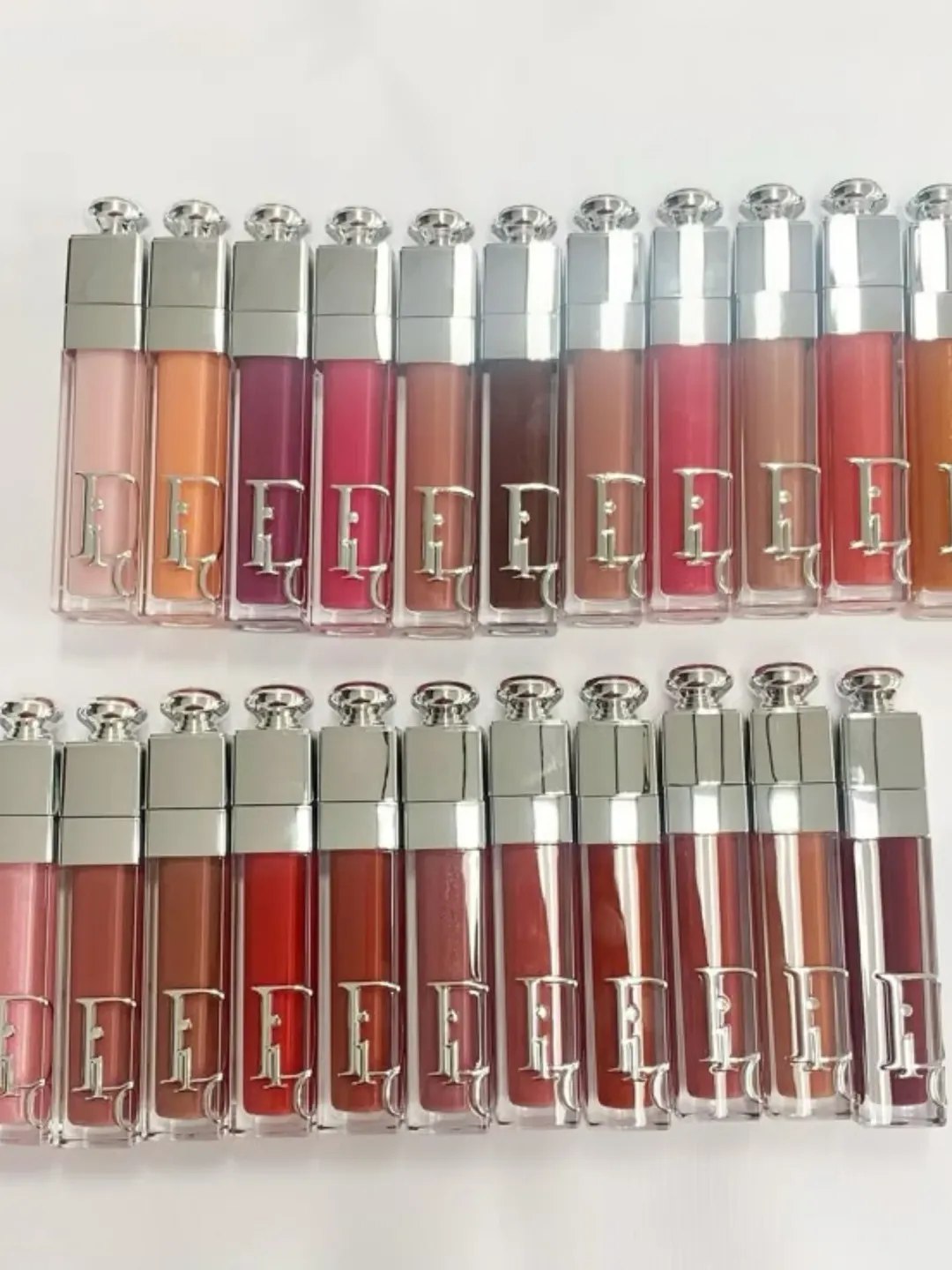 كلوسات بديل ديور💗✨
Dior Addict Lip Maximizer