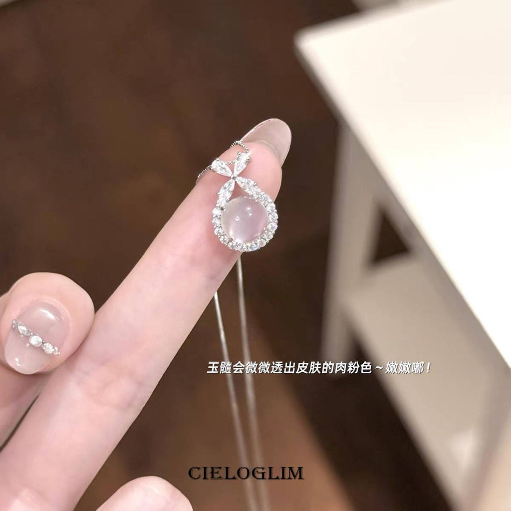 قلادة فكتورية✨🎀