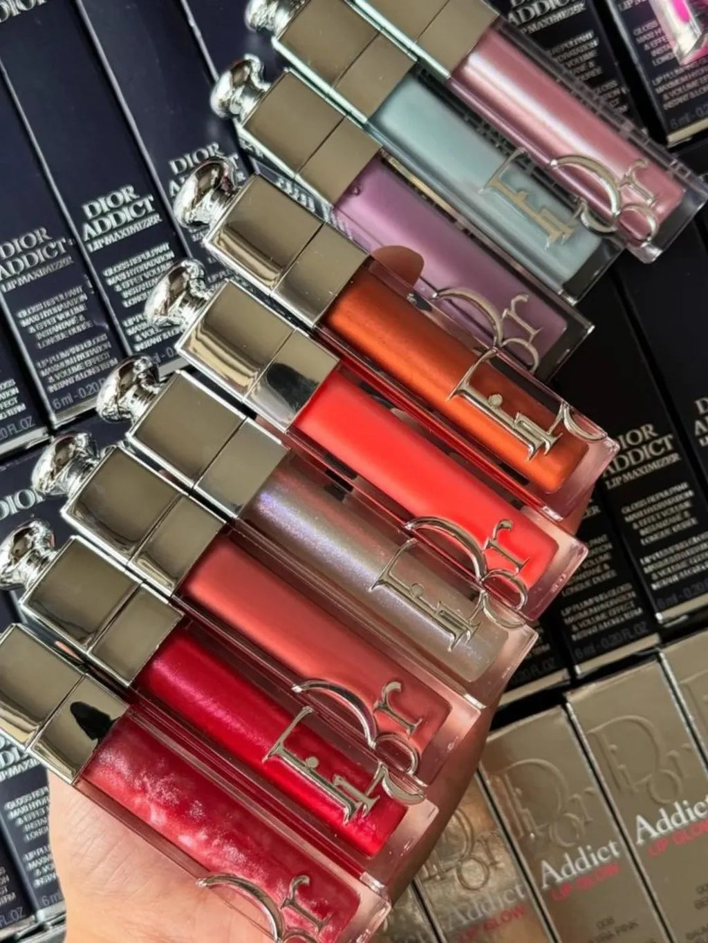 كلوسات بديل ديور💗✨
Dior Addict Lip Maximizer